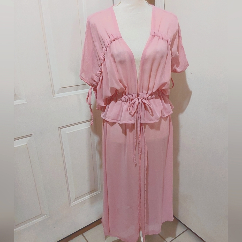 🌺 Lovely Pink Cover-up EUC